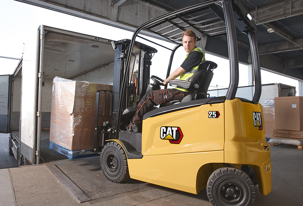 Counterbalance Forklifts Diesel, Electric & LP Gas Cat Lift Trucks