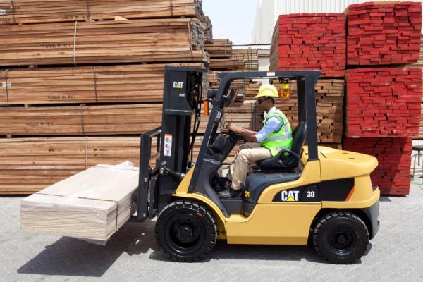 cat forklift truck dp15-35nt
