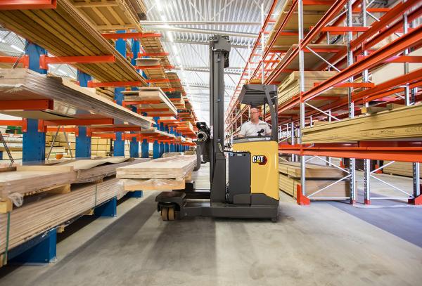 Four-way reach truck