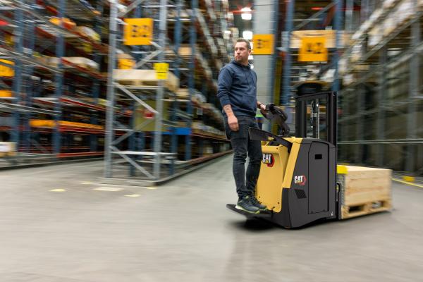 Cost-cutting ideas in warehousing and materials handling | Cat® Lift ...