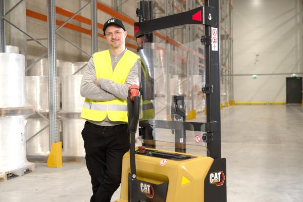 EQ Line compact pedestrian stacker NSP12-13Q2LD(I)