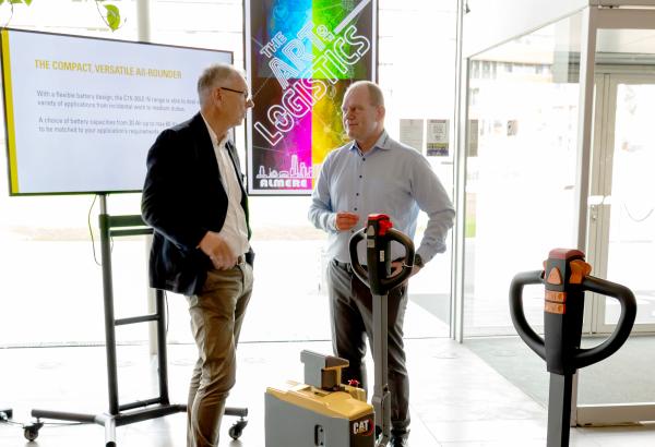 Erik Engelmann (Cat Lift Trucks)  and Michael Laursen (ProTruck A/S)