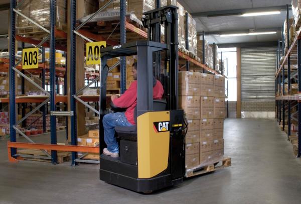 NSS15-20N/I sit-on stacker