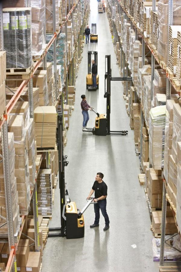 Pedestrian stackers take productivity to new heights Cat® Lift Trucks