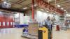 Stand-in power pallets Cat Lift Trucks