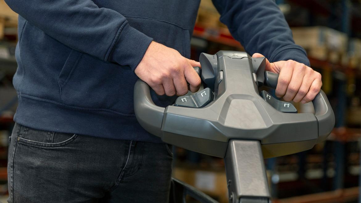 Platform powered pallet truck