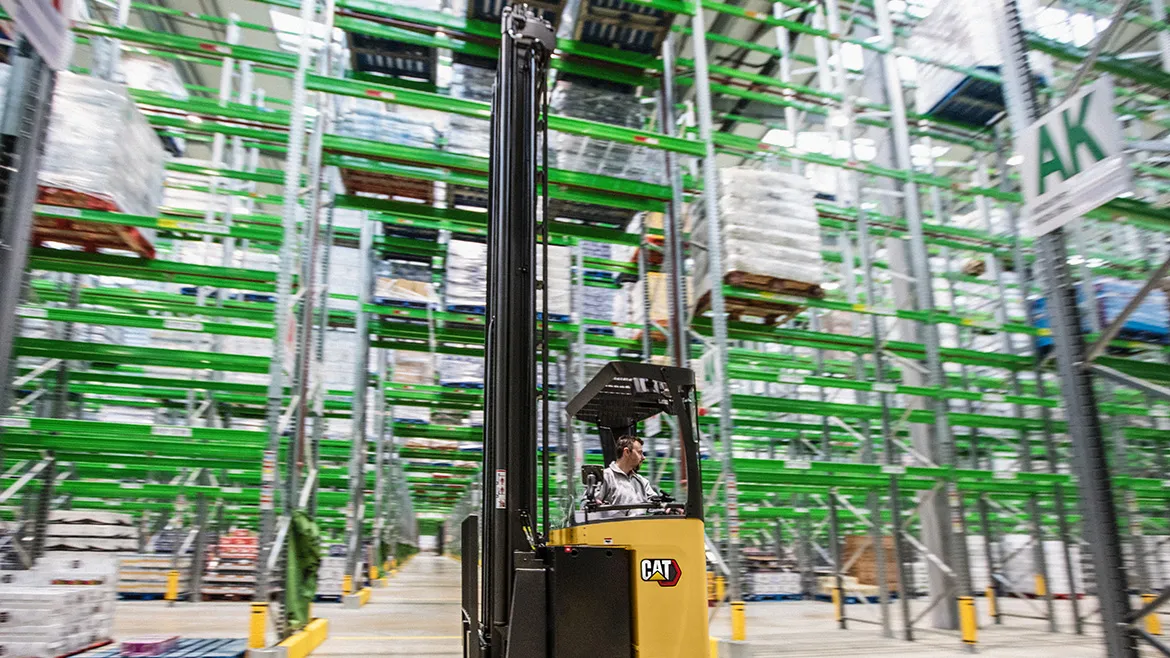 high-performance reach trucks
