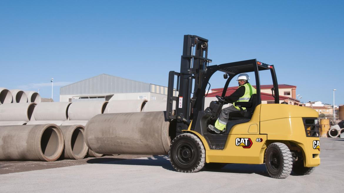 Cat Diesel forklift DP45N