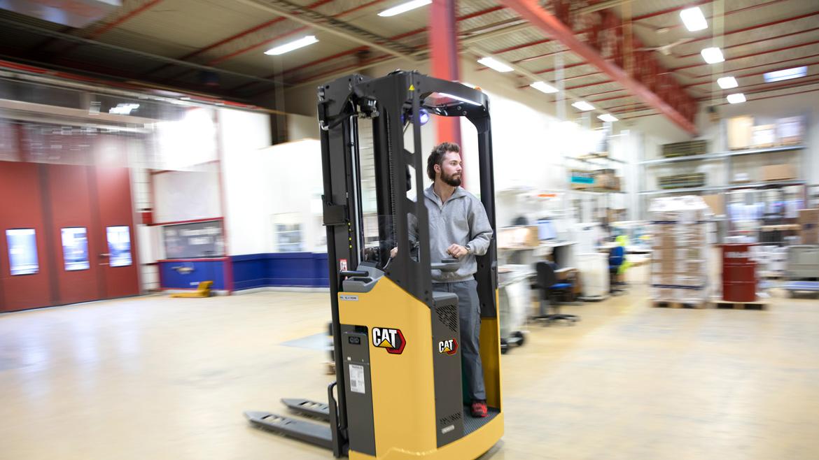 Cat NSR20N2 stand-in stacker