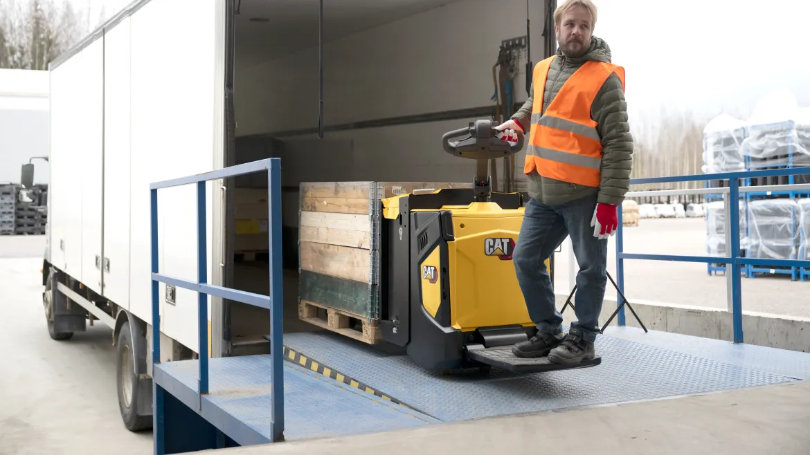 Cat platform power pallets