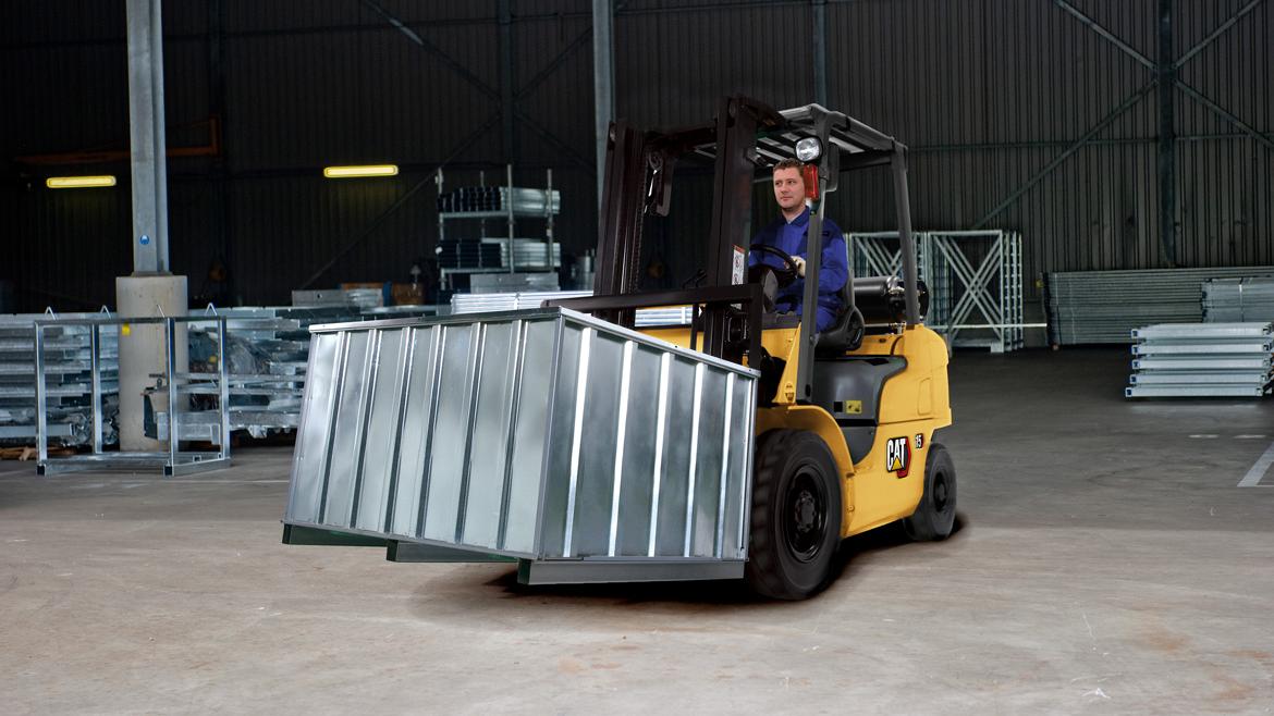 GP20PT Cat lift truck LPG