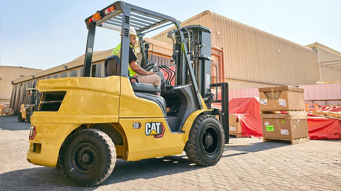 Cat lift truck DP15-35(C)PT