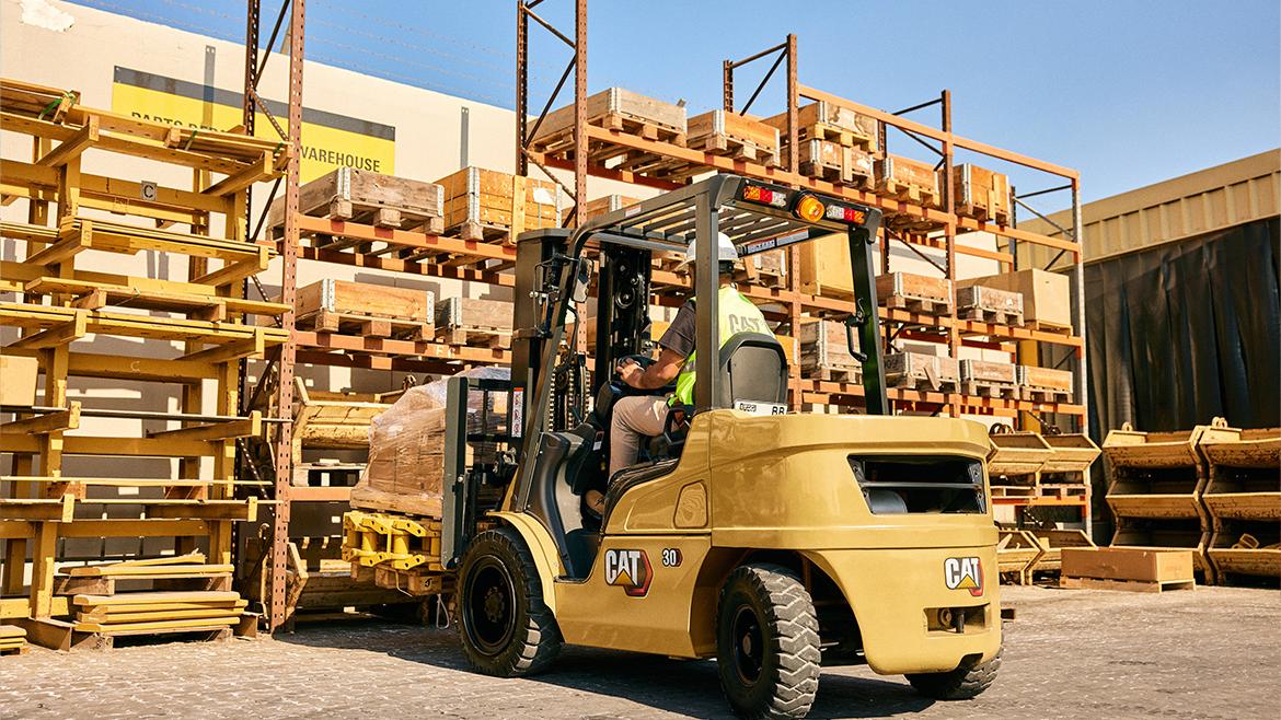 Cat diesel lift truck DP15-35(C)PT