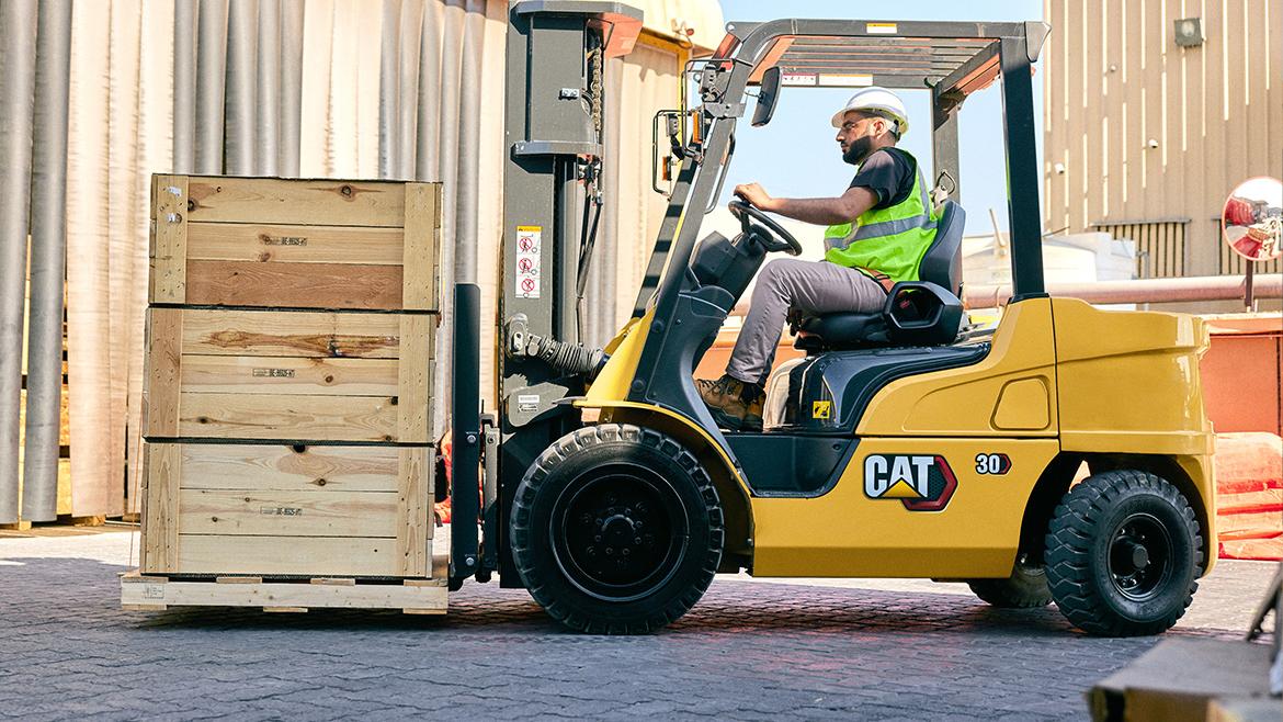 Cat diesel forklift DP15-35(C)PT