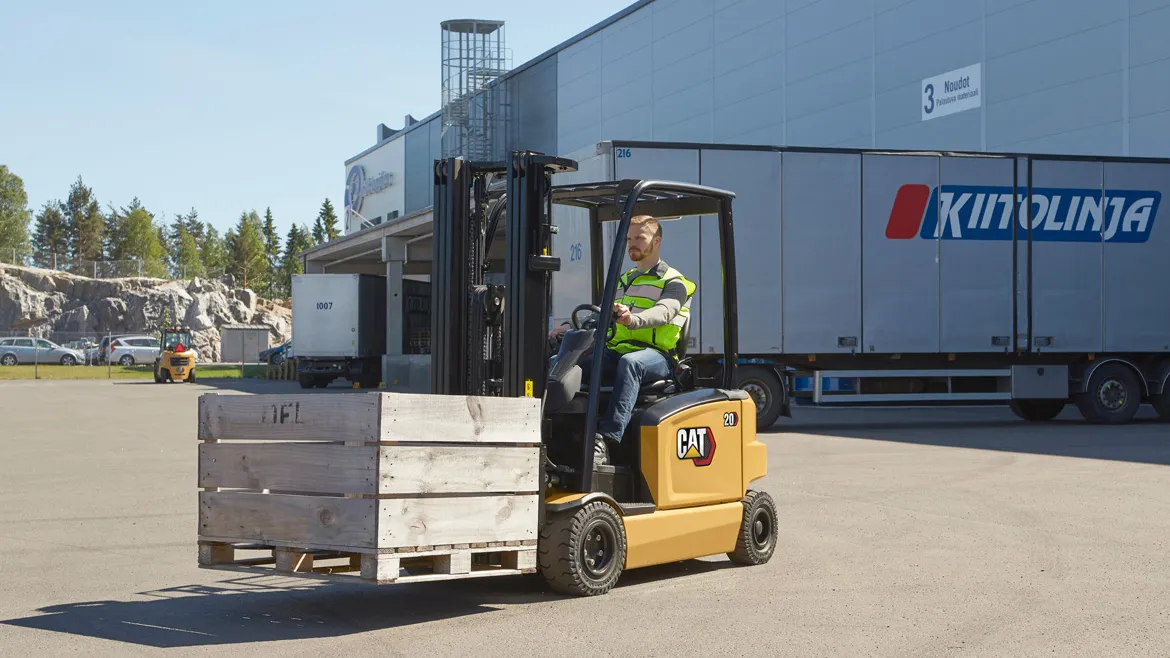 Compact electric forklift