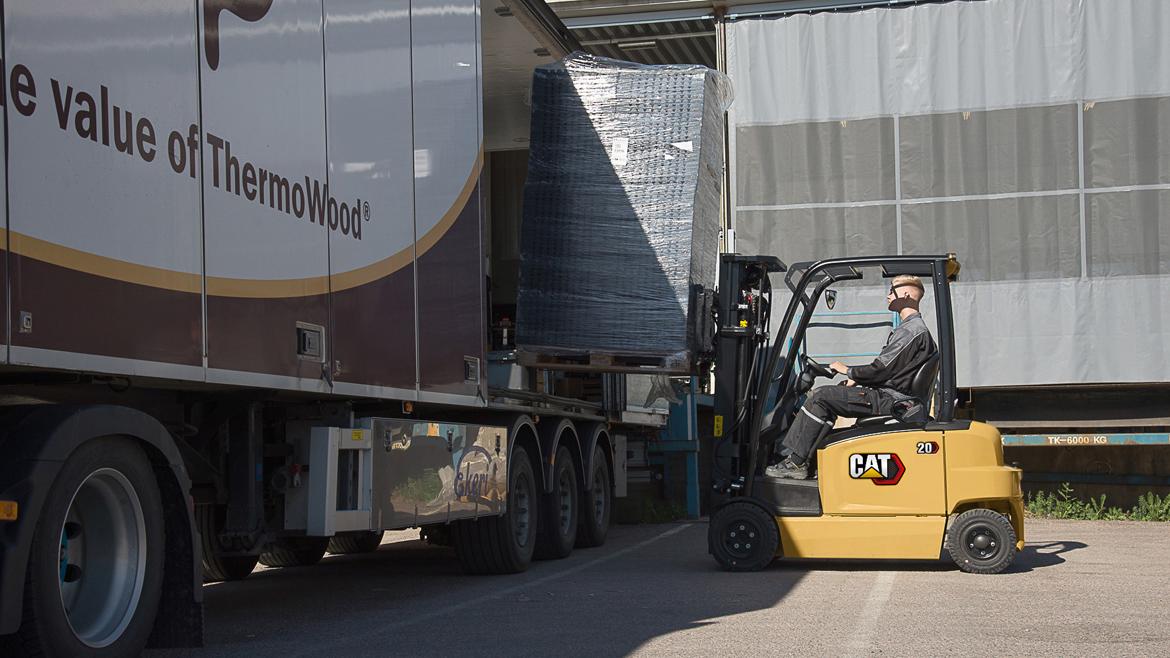 Cat Compact electric forklift