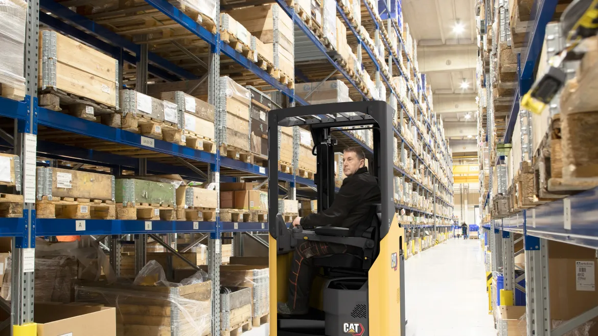 NSS16-20N2(I) sit-on stackers