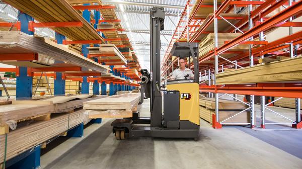 Four-way reach truck