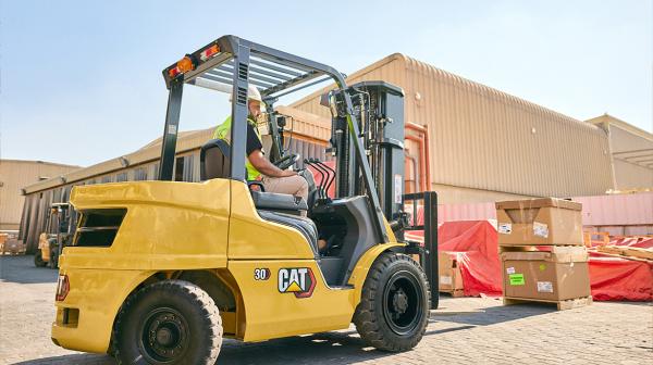 Cat lift truck DP15-35(C)PT