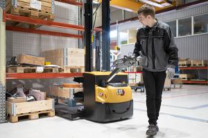 Cat Lift Trucks pallet stacker