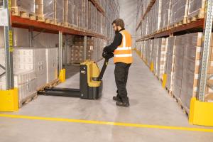Cat NPP20Q2L EQ Line pedestrian power pallet truck