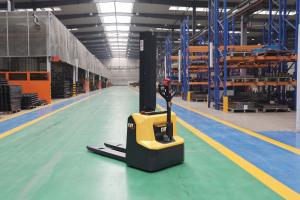 Cat NSP12Q2LM mono mast pedestrian stacker