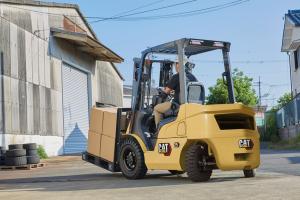 cat forlklift truck dp35pt