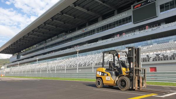 Cat® forklifts are a familiar sight at the Russian GP racetrack.