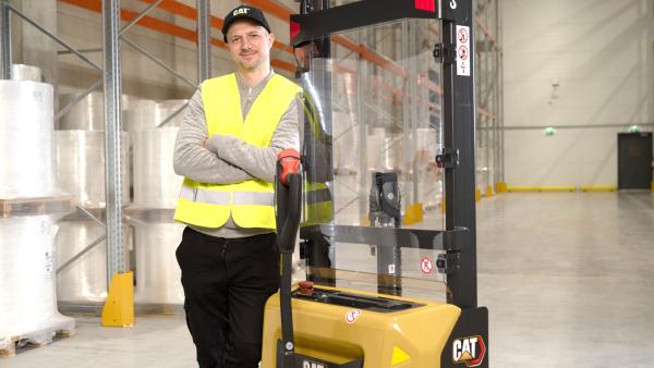 EQ Line compact pedestrian stacker NSP12-13Q2LD(I)