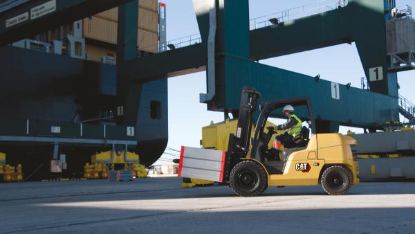 cat fork lift DP40-55(C)N3
