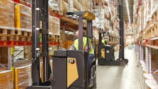 Cat Reach Truck